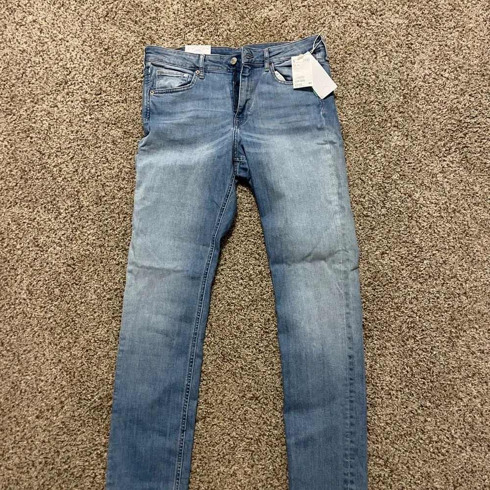 H&M Jeans. New with tags. Size 33 - Picture 1 of 4